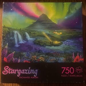 Buffalo “Enchanted Aurora” - 750 Piece Puzzle